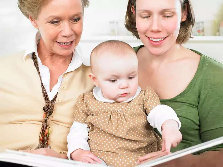 Łzawienie oczu u dziecka - przyczyny, objawy, diagnoza, leczenie