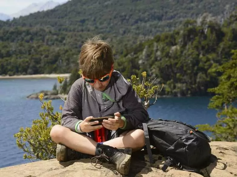 Jak chronić dzieci, gdy świat bombarduje bodźcami?