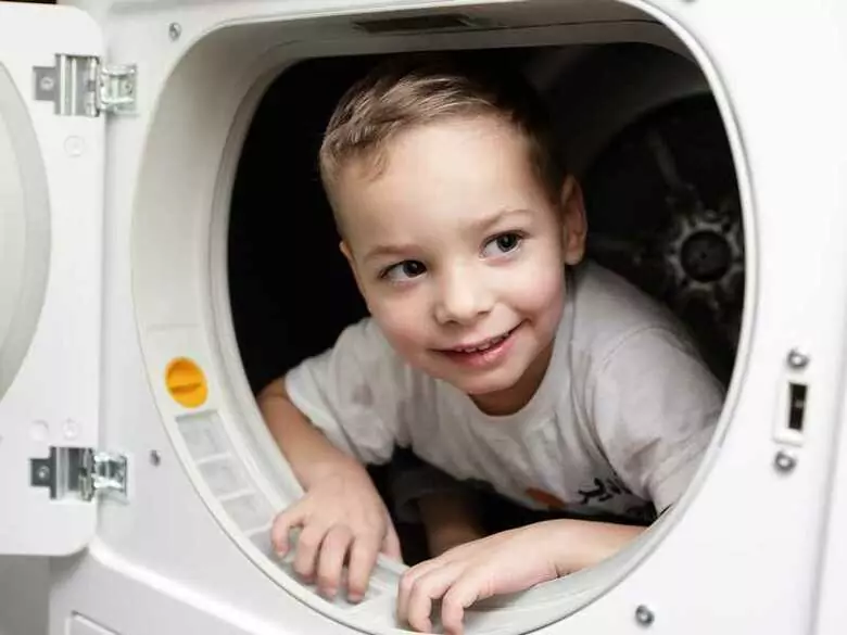 Regres rozwojowy u dzieci autystycznych w oparciu o nagrania video