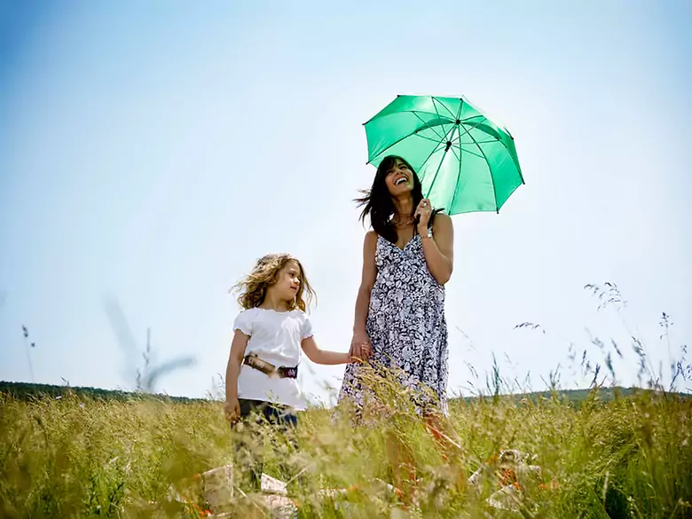 Pierwsza pomoc w udarze słonecznym u małego dziecka