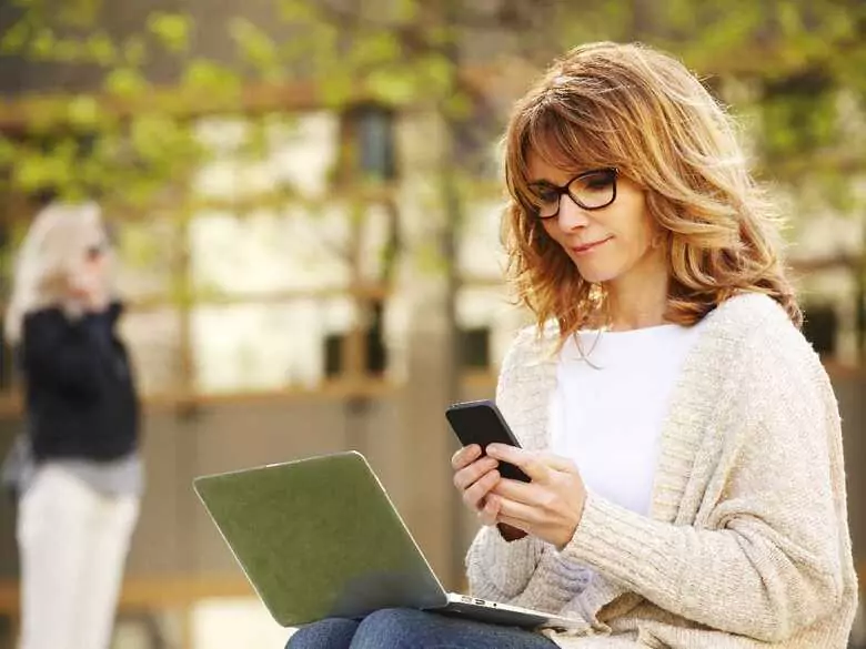 Rodzice coraz częściej diagnozują dzieci w sieci. Lekarze ostrzegają: to może być niebezpieczne